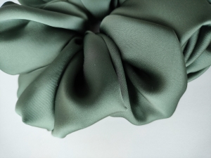 Gumka_scrunchie_maxi_olive.jpg