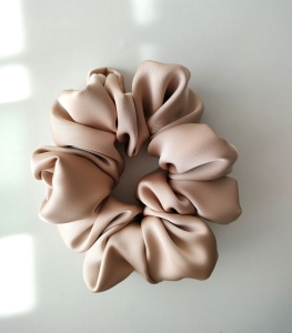 Gumka_scrunchie_standard_bige.jpg