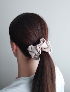 Gumka_scrunchie_mini_bige.jpg