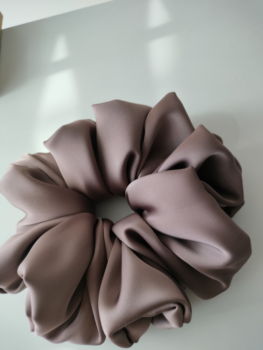 Gumka_scrunchie_maxi_late.jpg
