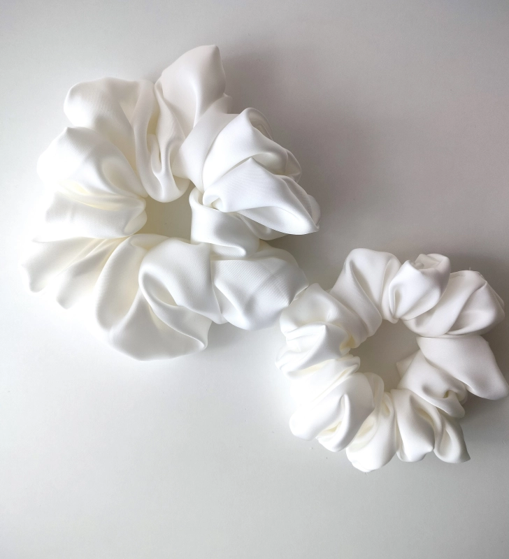 Gumka_scrunchie_standard_white.jpg
