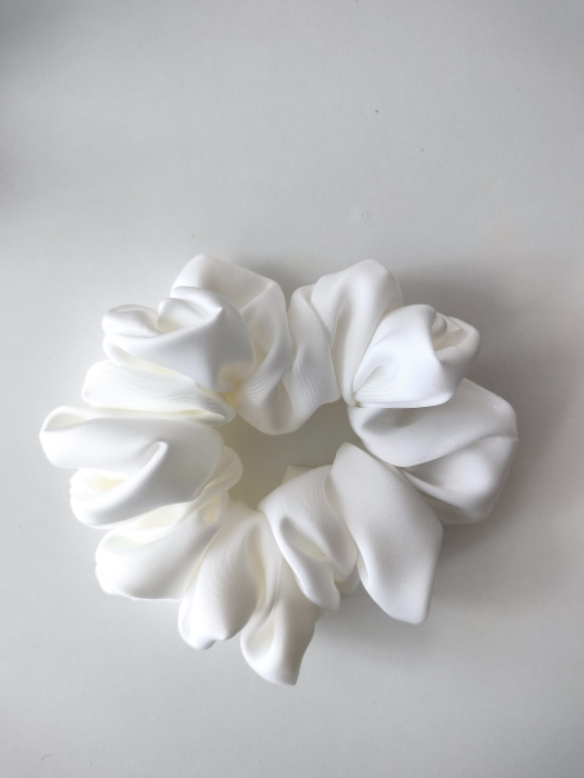 Gumka_scrunchie_standard_white.jpg