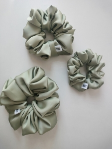 Scrunchie_icematcha_maxi.jpg
