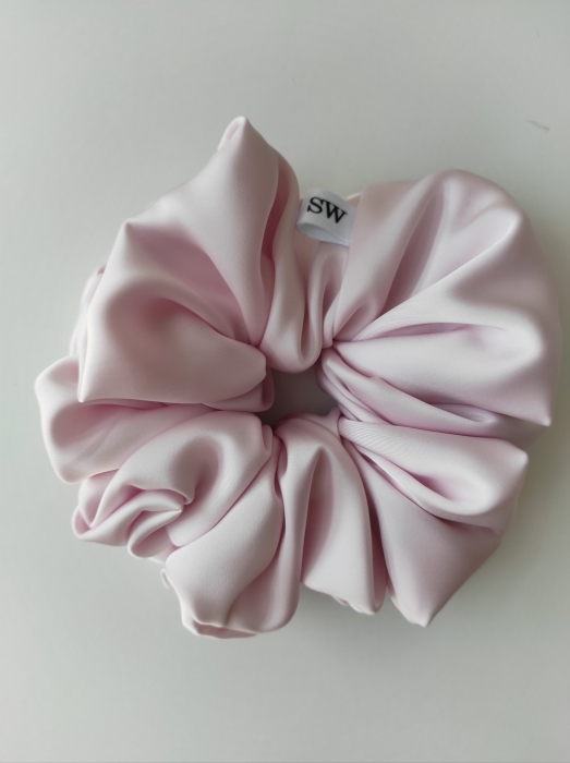 Scrnchie_softpink_maxi.jpg