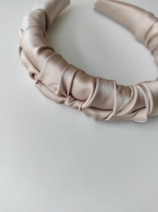 Opaska_marszczona_Beige_II.jpg