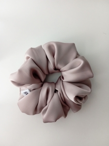 Scrunchie_coldbeige_maxi.jpg