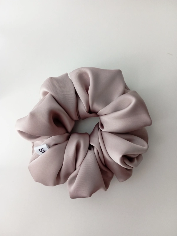 Scrunchie_coldbeige_maxi.jpg
